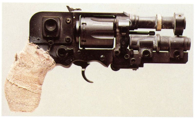 Zeiram Iria's Hand Gun Resin Model Kit