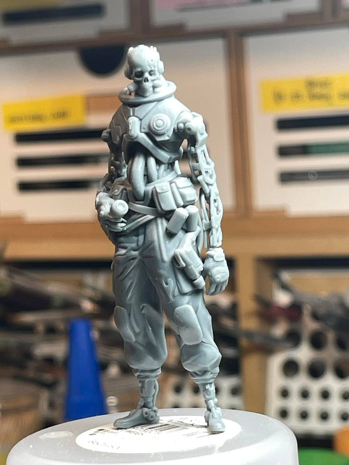 Weird Punk JF-10 Engineer Resin Model Kit