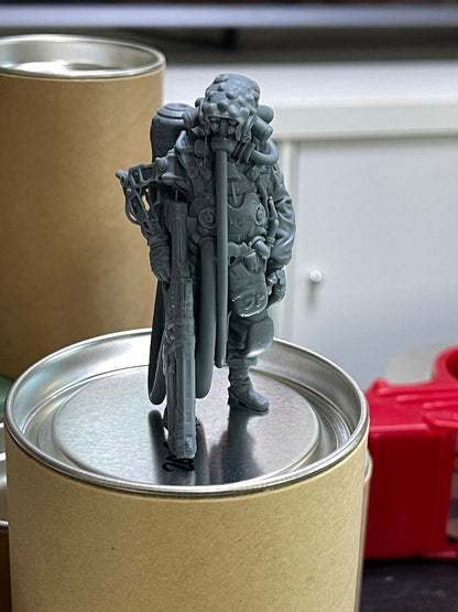 Weird Punk JF-14 Fireman Resin Model Kit