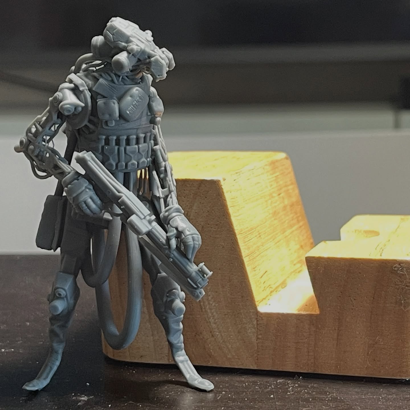 Weird Punk JF-11 Reploid Resin Model Kit
