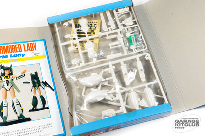 Armored Lady Macross Valkyrie Lady Plastic Model