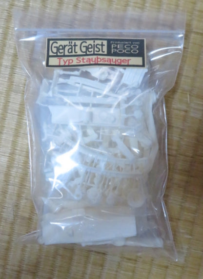Gadget Ghost Vacuum Cleaner "Vacuum Robo" Resin Kit