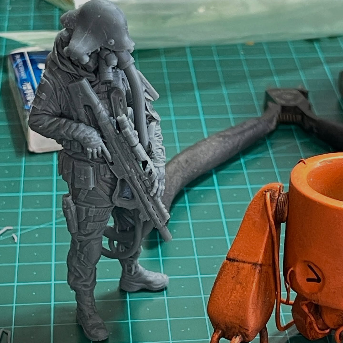 Weird Punk JF-25 Wolf Resin Model Kit